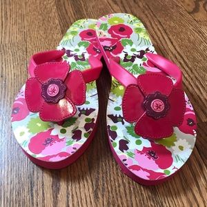 Vera Bradley floral pink flip flops